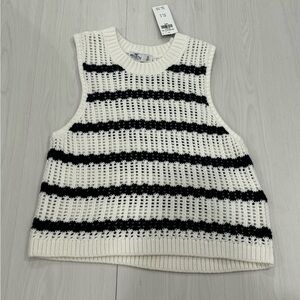Hollister crotchet knit vest NWT